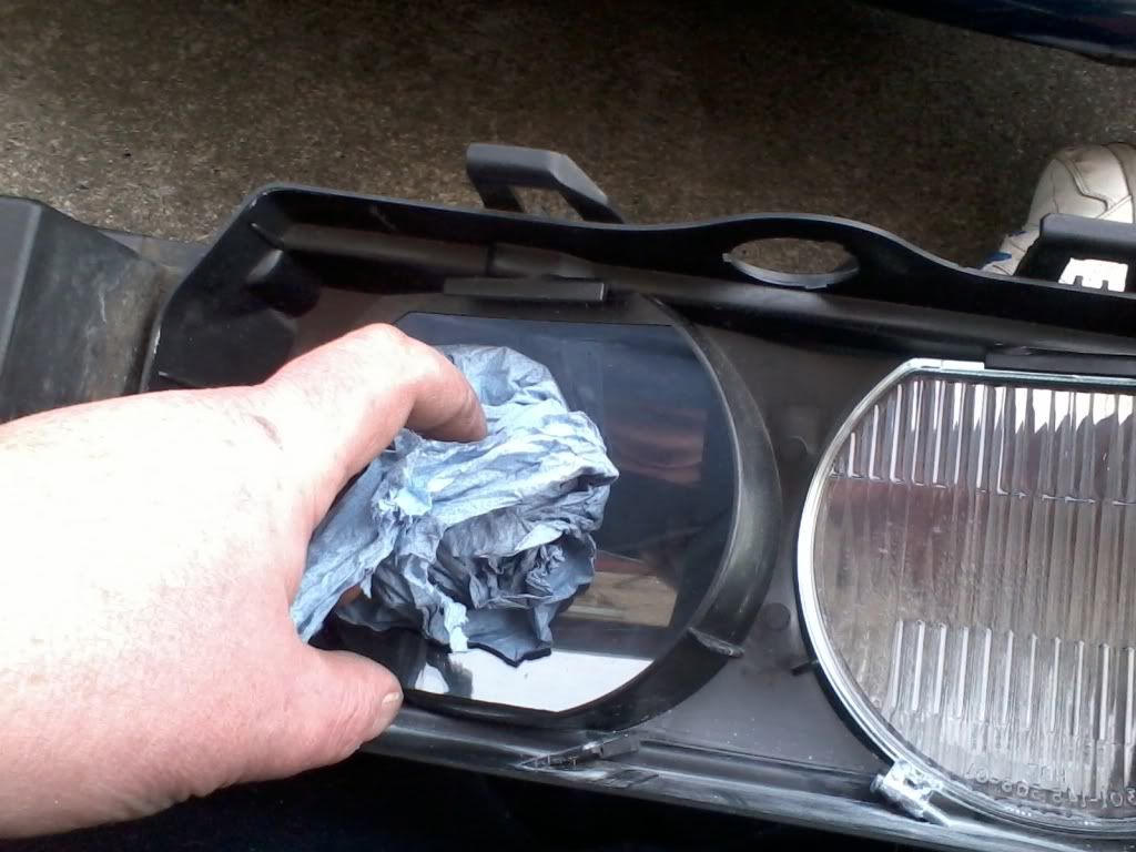 DeMisting your e39 headlight Forums